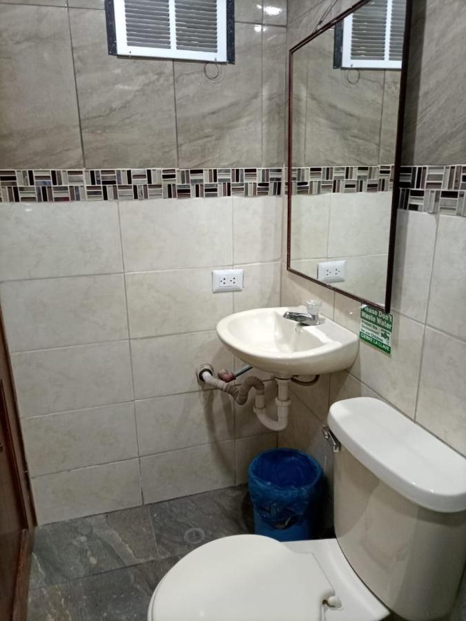 Hostal Atlantis Quito Eksteriør billede