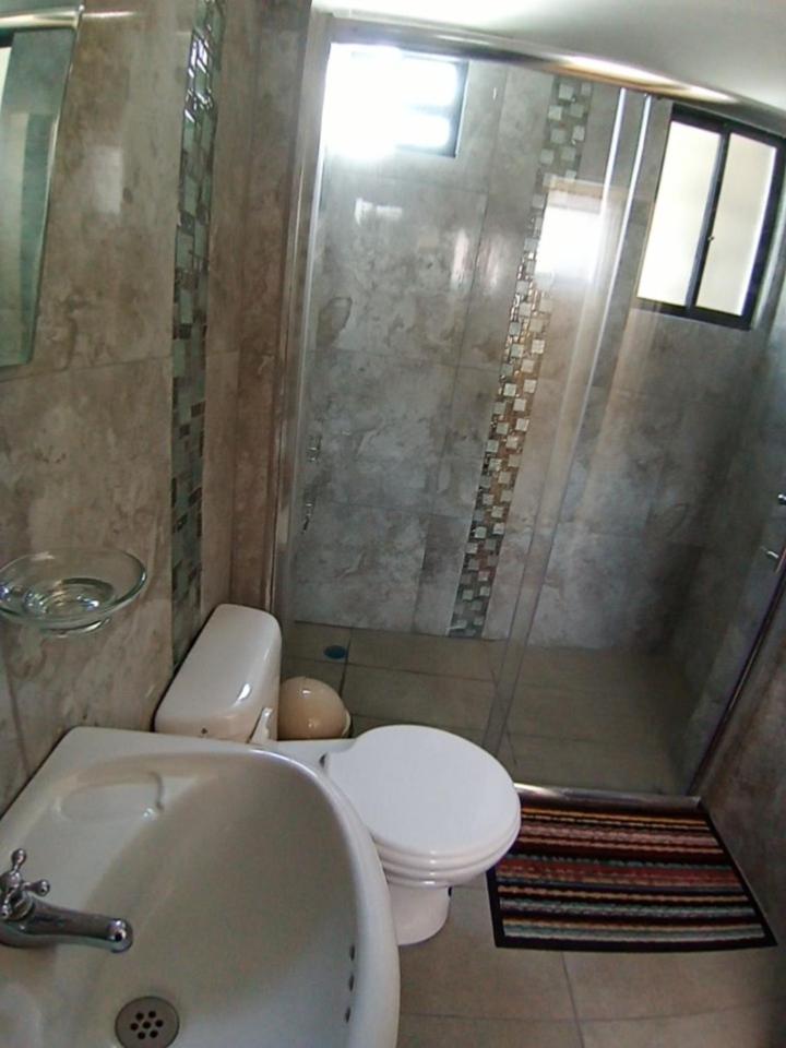 Hostal Atlantis Quito Eksteriør billede